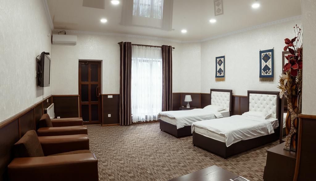 Grand Hotel Bishkek Exterior foto
